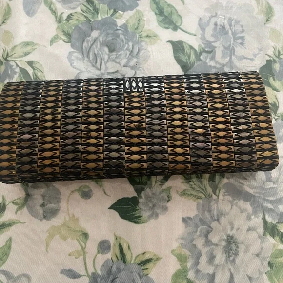 Deepa Gurnani clutch Brand New - Picture 4 of 9